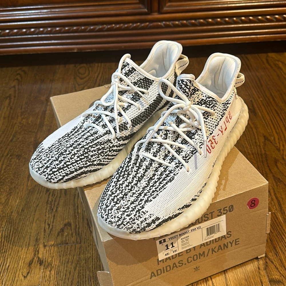 Yeezy Boost 350 V2